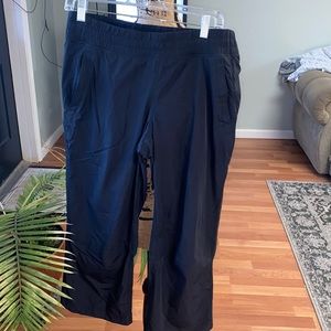 Lululemon Dog walker capri size 8